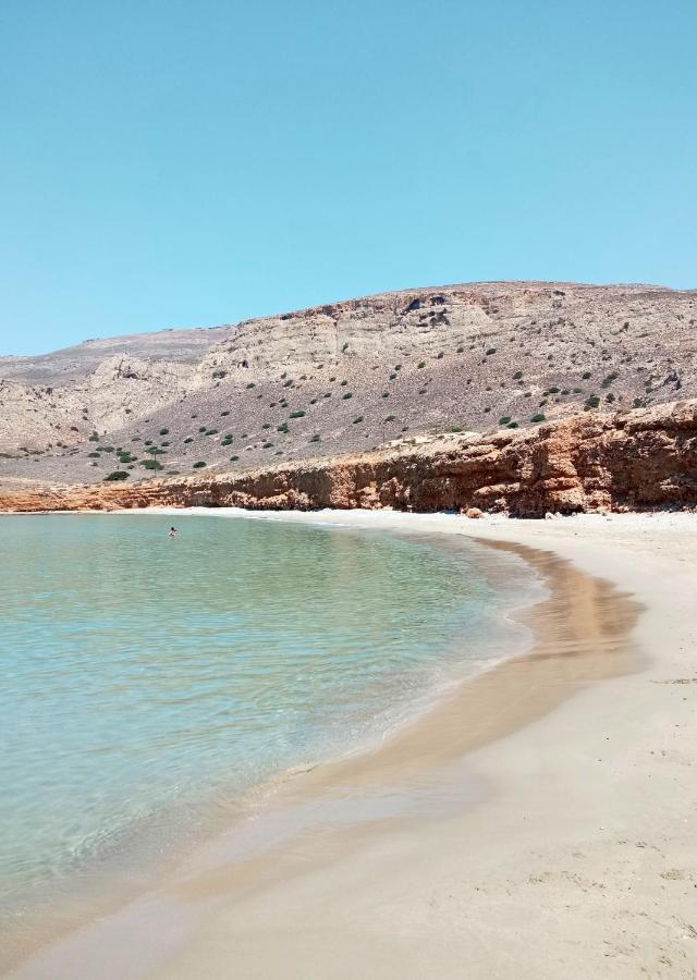 Isalo Villa Makrýgialos Eksteriør bilde