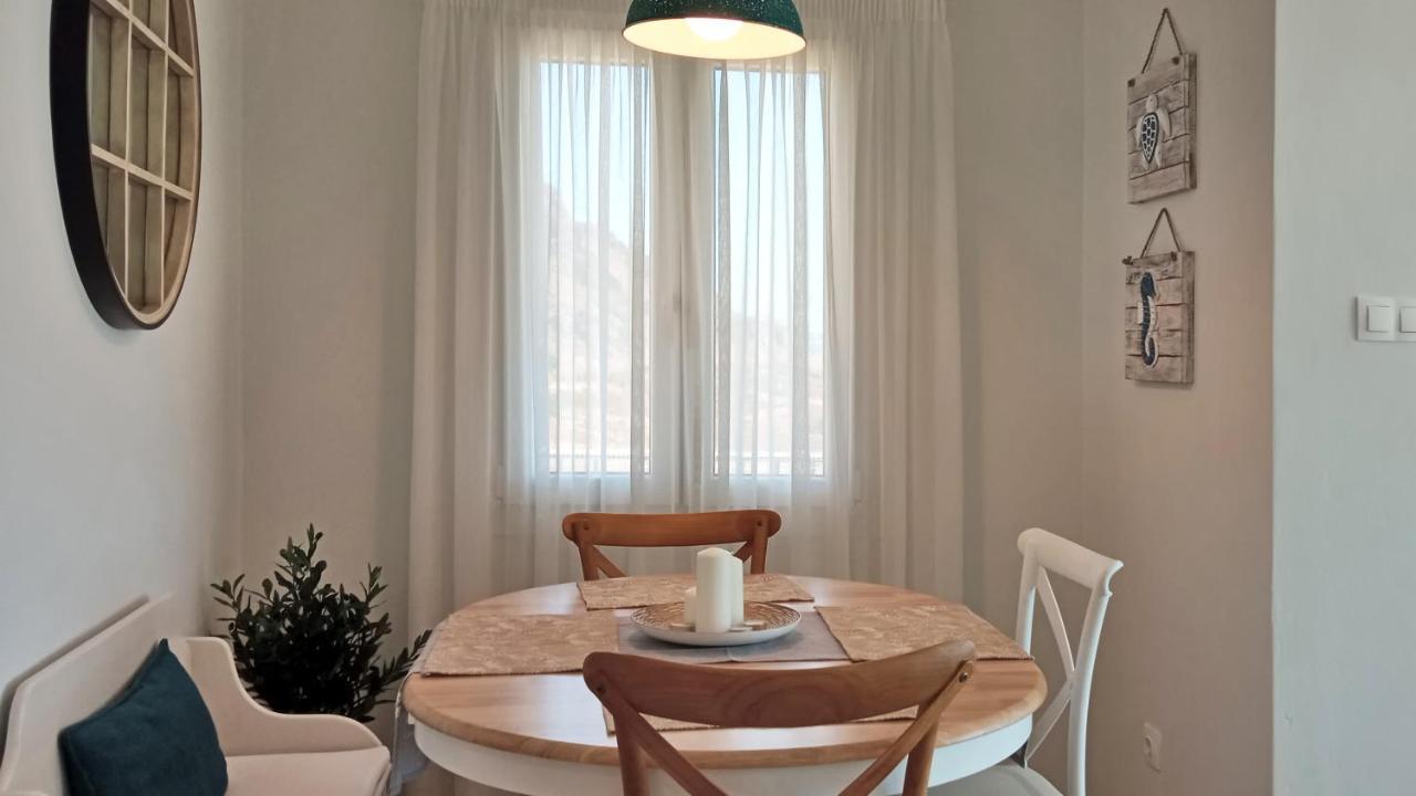Isalo Villa Makrýgialos Eksteriør bilde